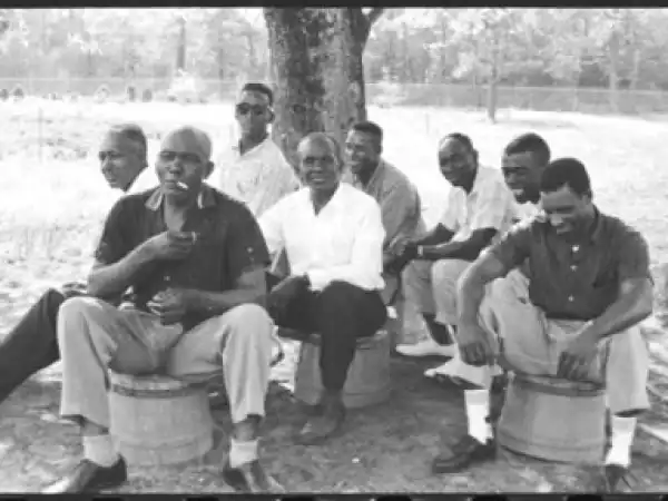Bessie Jones & the Georgia Sea Island Singers - Sink 
